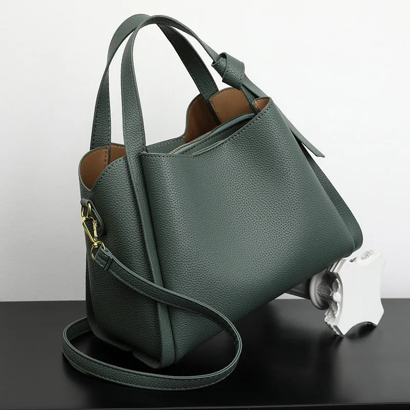 Women's Handbags Retro Fashion Simple New Texture Large Capacity Shoulder Bag Portable Messenger Bucket Bag