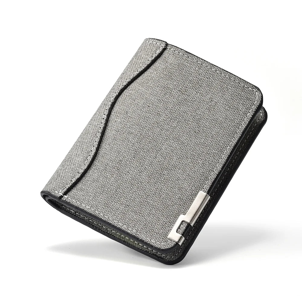 Men's Minimalist Wallet with Metal Accents and Solid Color Design, Capable of Holding Banknotes, Credit Cards and a Card Holder.