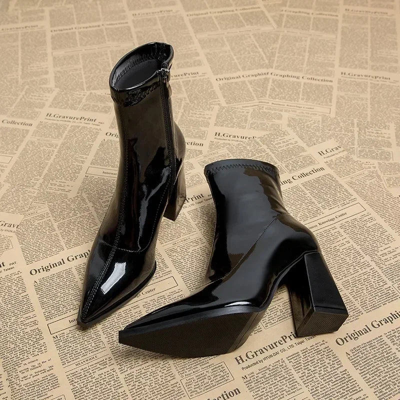 Women's shoes 2025 new pointed toe thick heel small short boots women's autumn and winter high heels French ankle boots