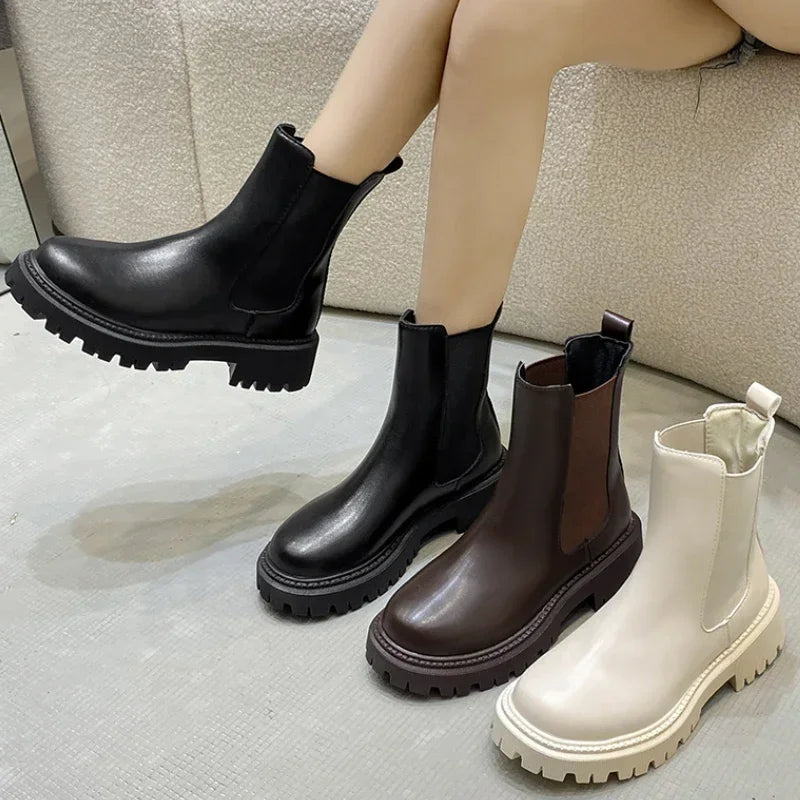 2024 New Thick-soled Women Winter Comfortable Shoes Women Elegant Autumn Fashion Thick-soled Short Boots Outdoor Shoes for Women