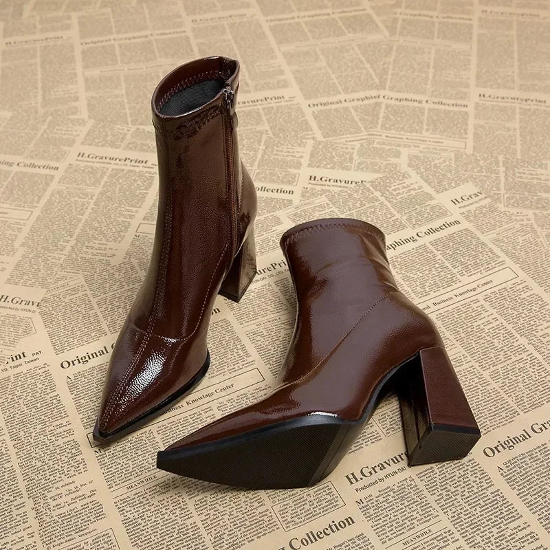 Women's shoes 2025 new pointed toe thick heel small short boots women's autumn and winter high heels French ankle boots