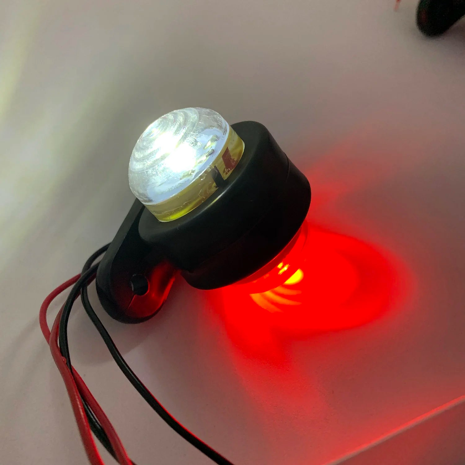 2PCS 12V 24V Truck Trailer Lights LED Side Marker Position Lamp Lorry Tractor Clearance Lamps Parking Light Red White